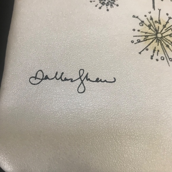 On The Go Ivory Crossbody  Bag . NWT - Picture 2 of 5